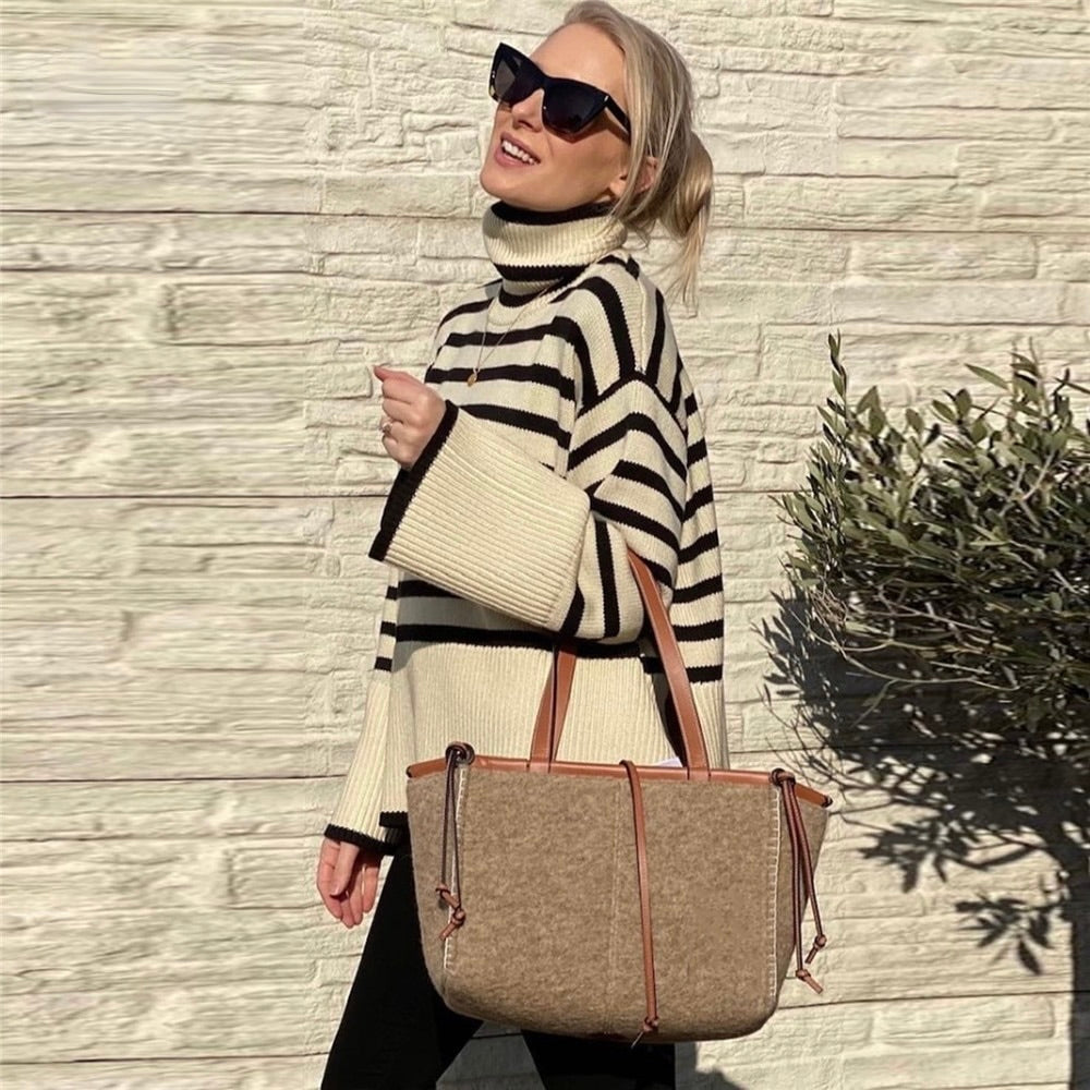 Yelena | Pull à col roulé rayé