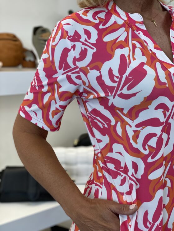 Eleonora | Robe avec encolure en V.