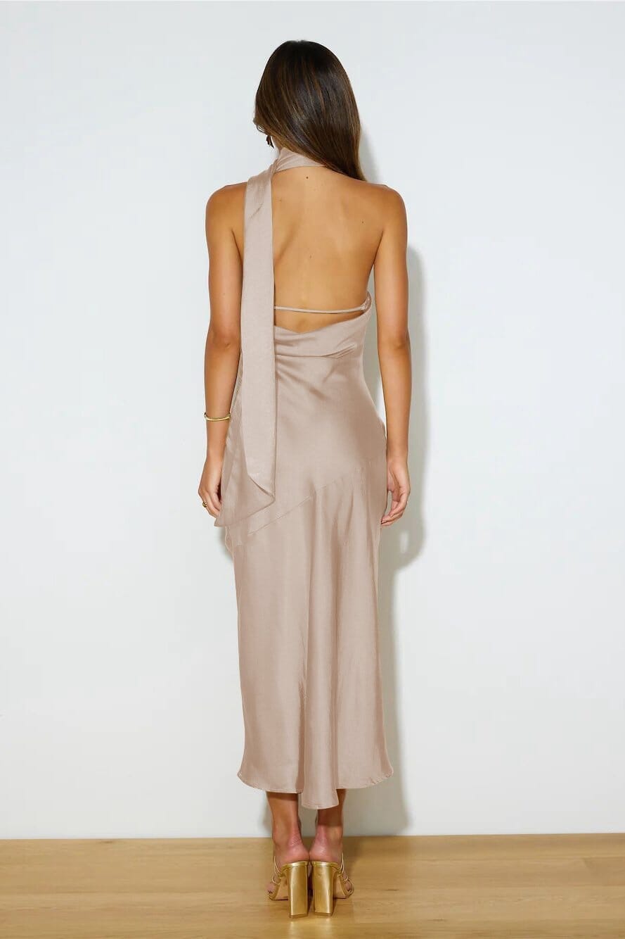 Chloe | Robe Midi en Soie de Luxe avec Col Américain