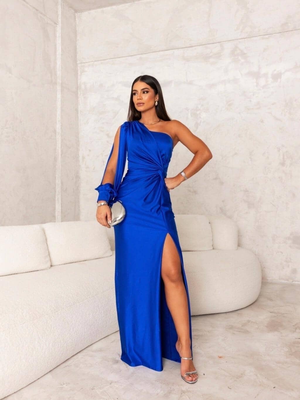 Victoria | Élégante Robe en Soie avec Fente